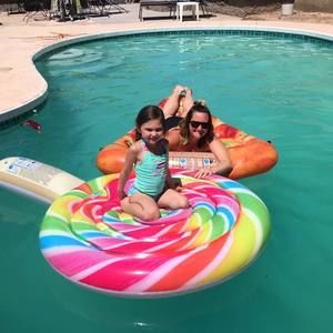 Meet your Posher, Jamie